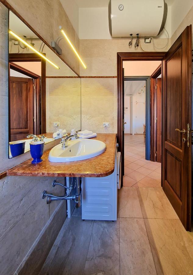 Murphy Holiday Home - Residenza Aldo Moro 02 La Maddalena  Dış mekan fotoğraf